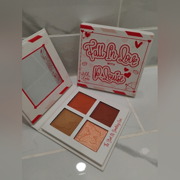 P.Louise Fall In Love 💕 The Start of Something Palette Mini Quad Palette NEW - Picture 9 of 12